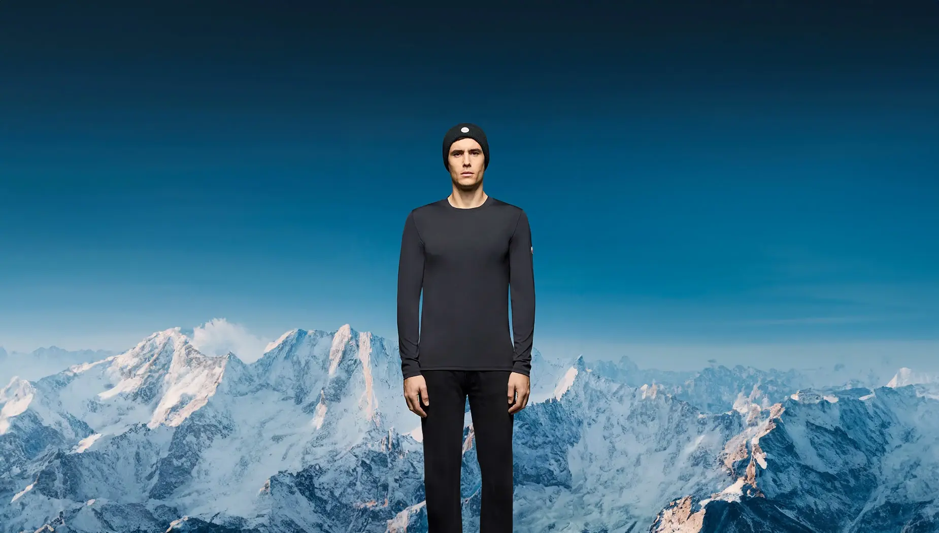 model in celio long sleeve tee